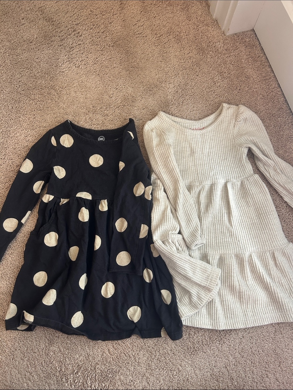 2T & 3T dresses with pockets